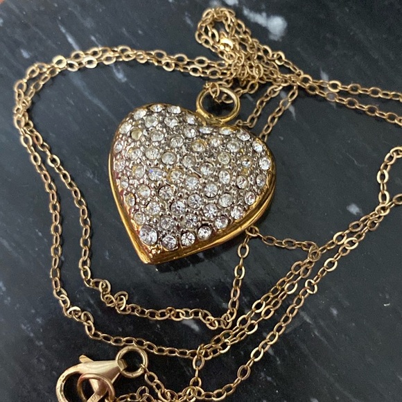 Vintage Gold Tone puffed heart pendant with rhinestones on Gold tone chain - Picture 4 of 10